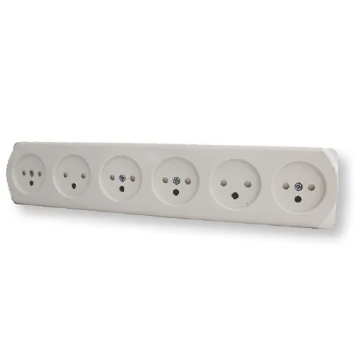 שקע YARDEN PG-6 נמוך עם תריס בטחון בצבע לבן מתח/זרם 230V/16A FETAYA