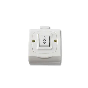 מפסק לתריס מואר רוקר YARDEN בצבע לבן מתח/זרם 230V/10A FETAYA